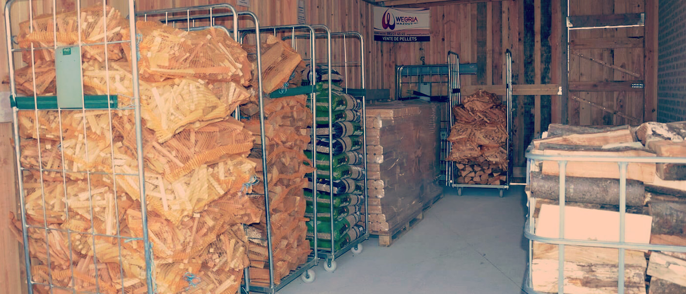 Magasin de vente en détail - Bois & pellets